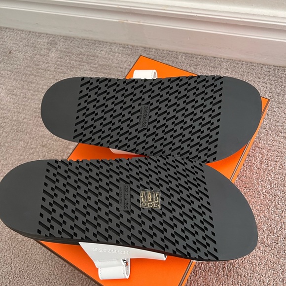 Hermes Chypre Sandals - Brand New! - Picture 2 of 4